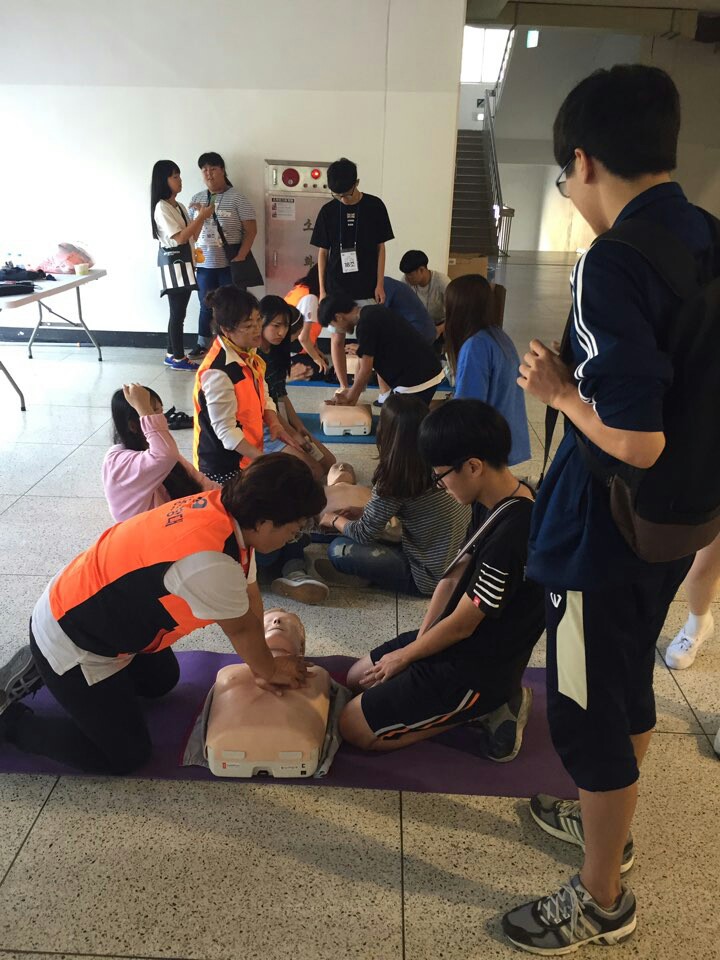 청소년 나눔+체험(CPR 체험)